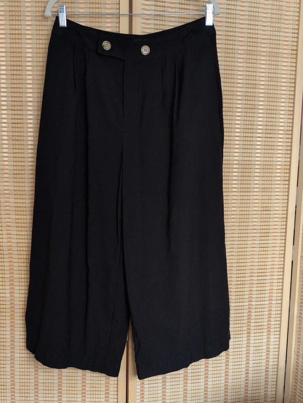 Who What Wear Black Wide-Leg Trousers with Tort Button